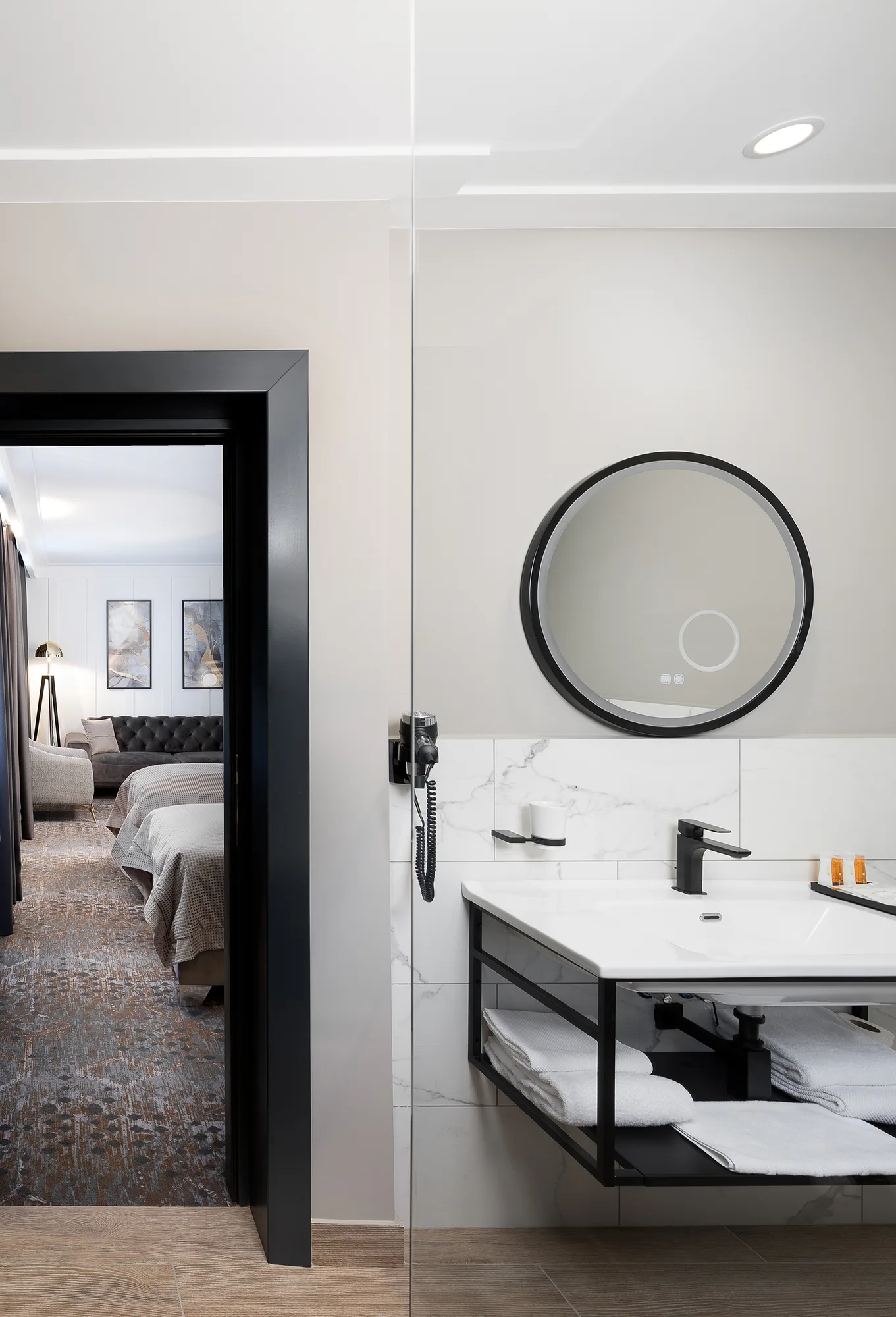 Amenajare interioara comerciala — DONNA ANA BOUTIQUE HOTEL, stil contemporan cu accente glam, Timisoara. Imagine 7 din 20