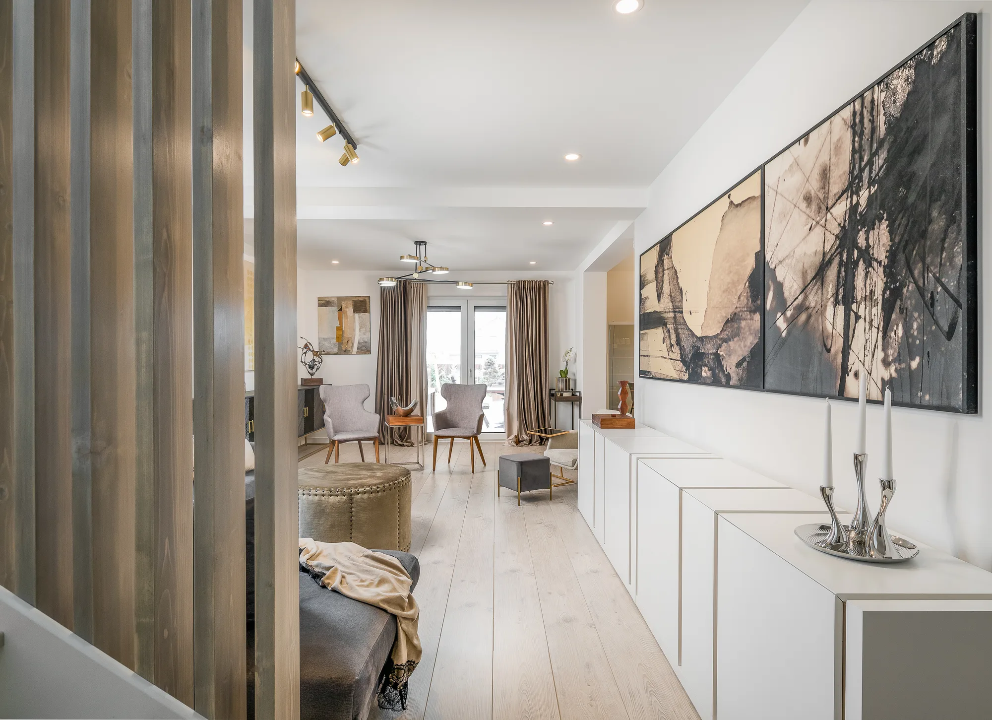 Amenajare interioara rezidentiala — VILA MODERNA MINIMALISTA, stil contemporan, Timisoara. Imagine 4 din 9