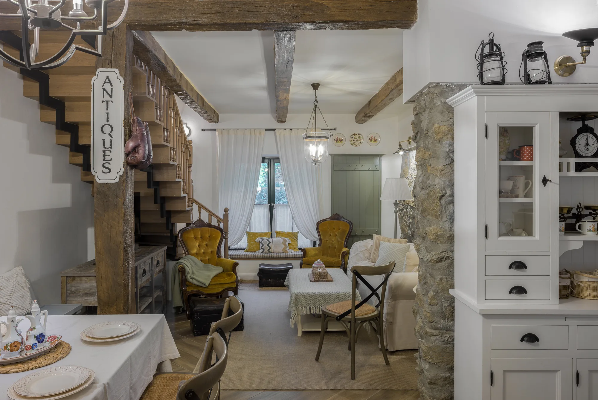 Amenajare interioara rezidentiala — Restructurare casa de piatra de 200 de ani, stil farmhouse si rustic, Banatul Montan. Imagine 11 din 20