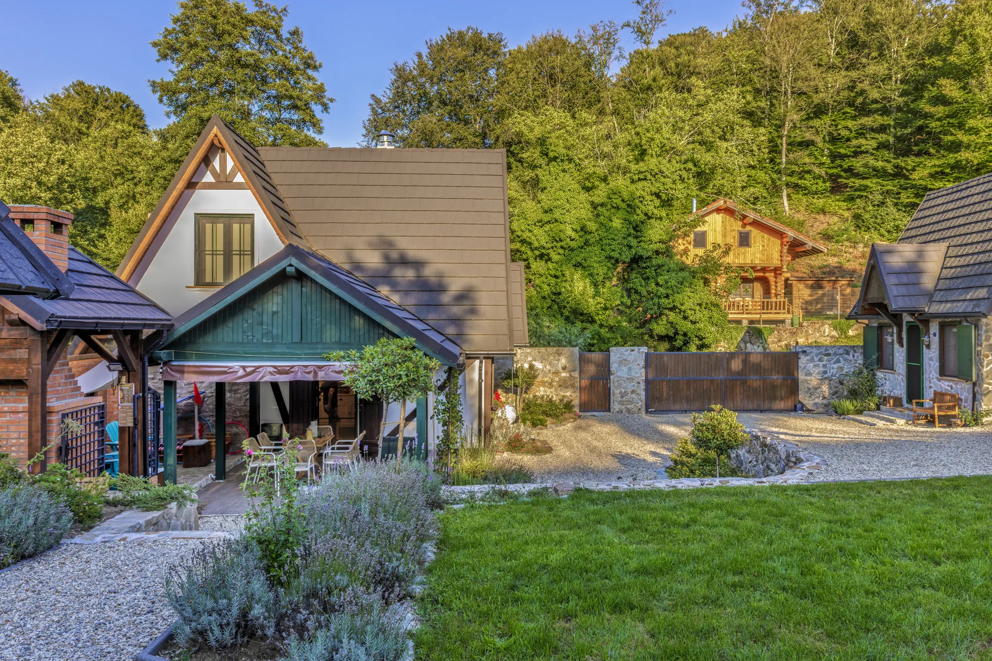 Amenajare interioara rezidentiala — Restructurare casa de piatra de 200 de ani, stil farmhouse si rustic, Banatul Montan. Imagine 17 din 20