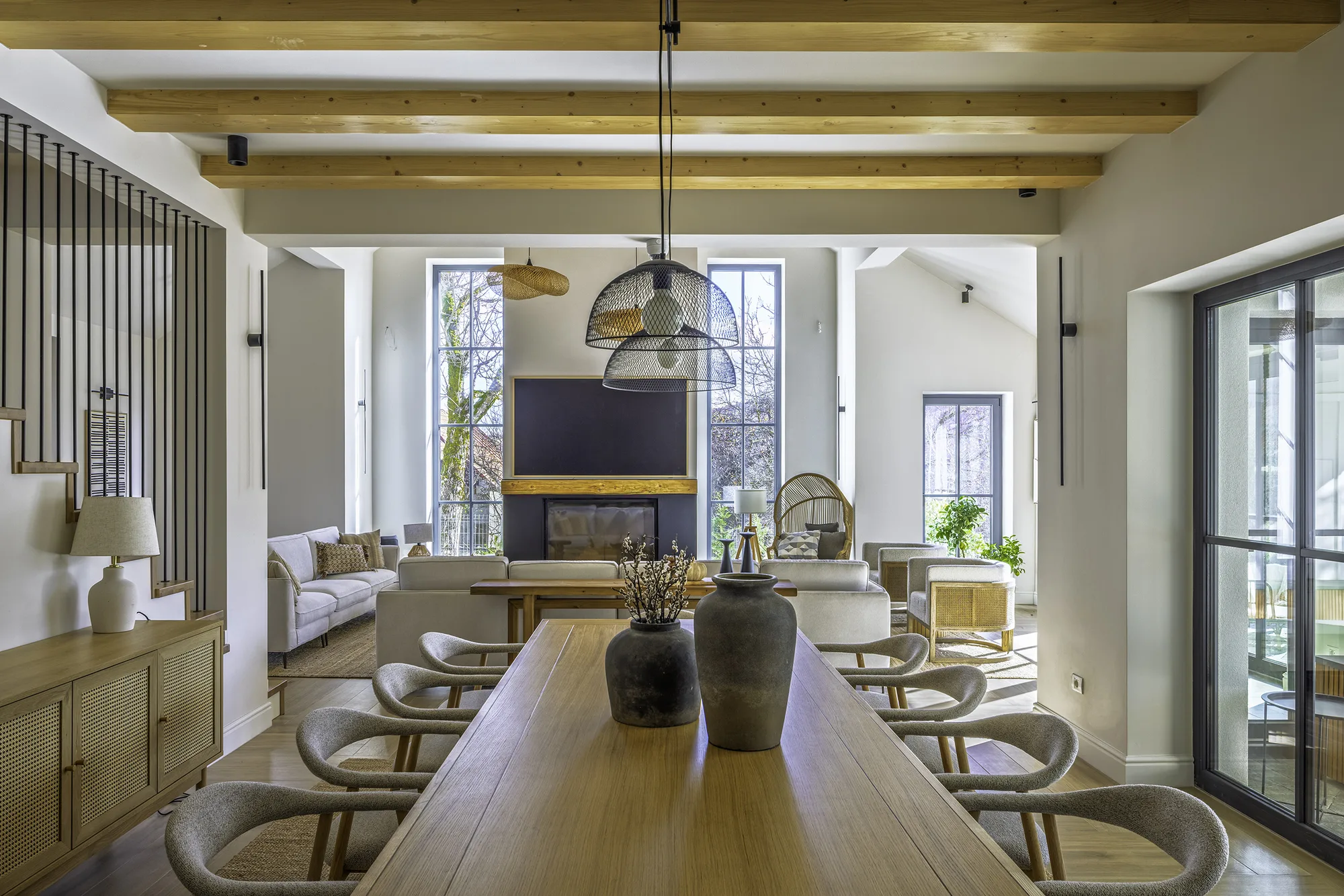 Amenajare interioara rezidentiala — Refugiu Montan Contemporan, stil farmhouse si rustic, Banatul Montan. Imagine 9 din 17